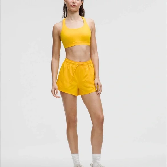 Pace Rival High-Rise Short 3" - Picture 2 of 4